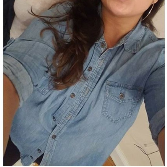 ❣️Perfect Go-To Denim Top ❣️ - Picture 8 of 8